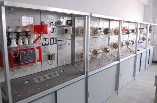 保定市第四職業(yè)中學(xué)有電氣技術(shù)應(yīng)用專業(yè)？