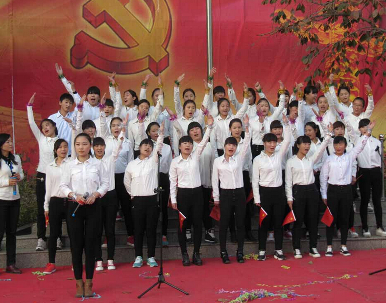 我校舉行第七屆詩(shī)詞朗誦大賽