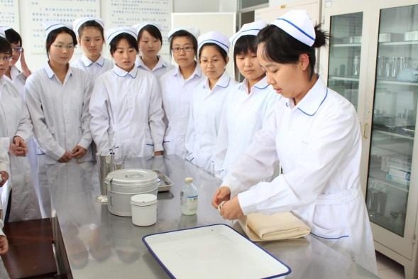 北京護(hù)理學(xué)校高級護(hù)理專業(yè)怎么樣？