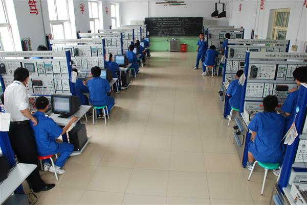 濟南機電一體化學校有哪些？