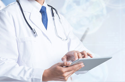 菏澤市東華職業(yè)培訓(xùn)學(xué)校怎么樣？學(xué)校的教學(xué)設(shè)備全嗎？