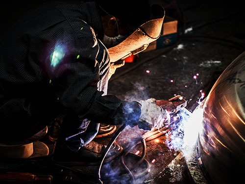 焊工專業(yè)前景怎么樣？菏澤焊工學校哪家比較好？