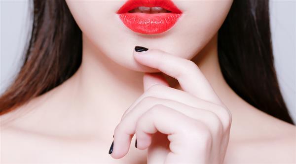 優(yōu)秀發(fā)型師必備哪些素養(yǎng)？煙臺標(biāo)榜美容美發(fā)培訓(xùn)學(xué)校來分享！