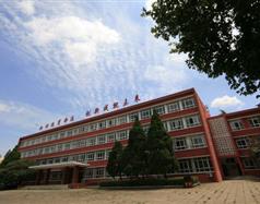 洛陽一拖技工學(xué)校